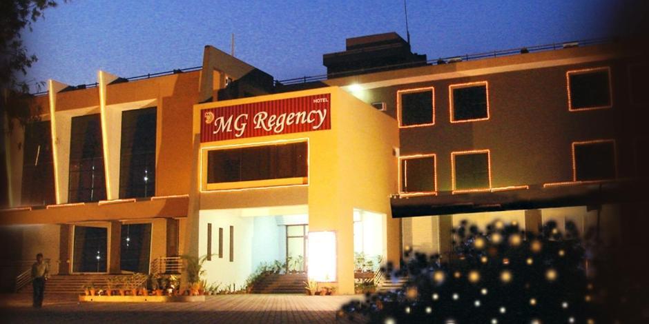מלון Baddi Mg Regency מראה חיצוני תמונה